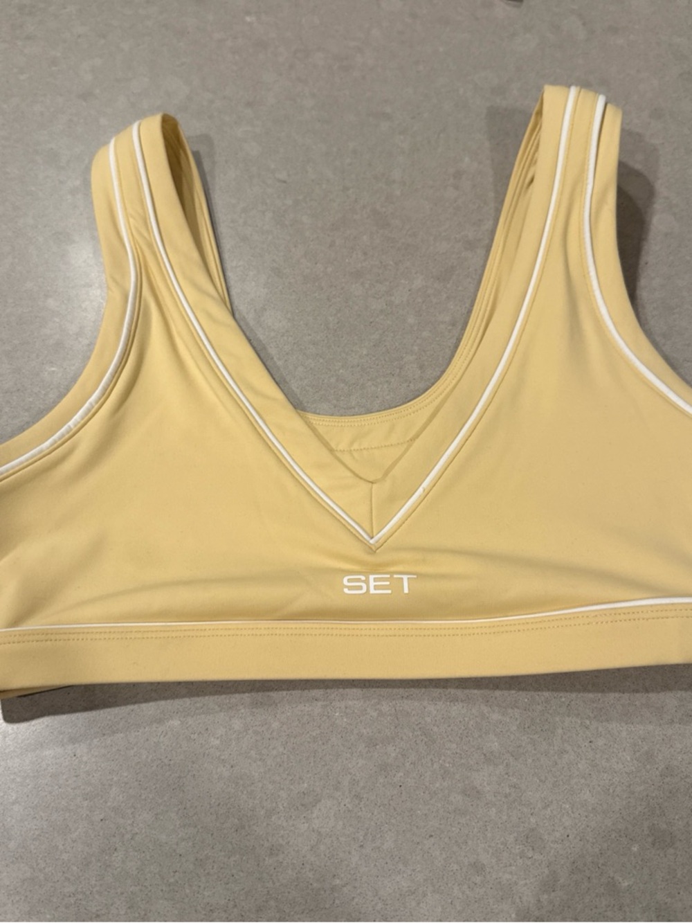 SET Active V-Neck Sports Bralette in Pale Yellow with White Trim